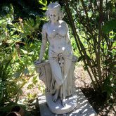 Statue femme de 50 à 105 cm
